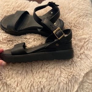 New Portland Leather company sandles